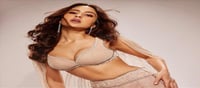 Latest HOT Photos of Sara Ali Khan.!